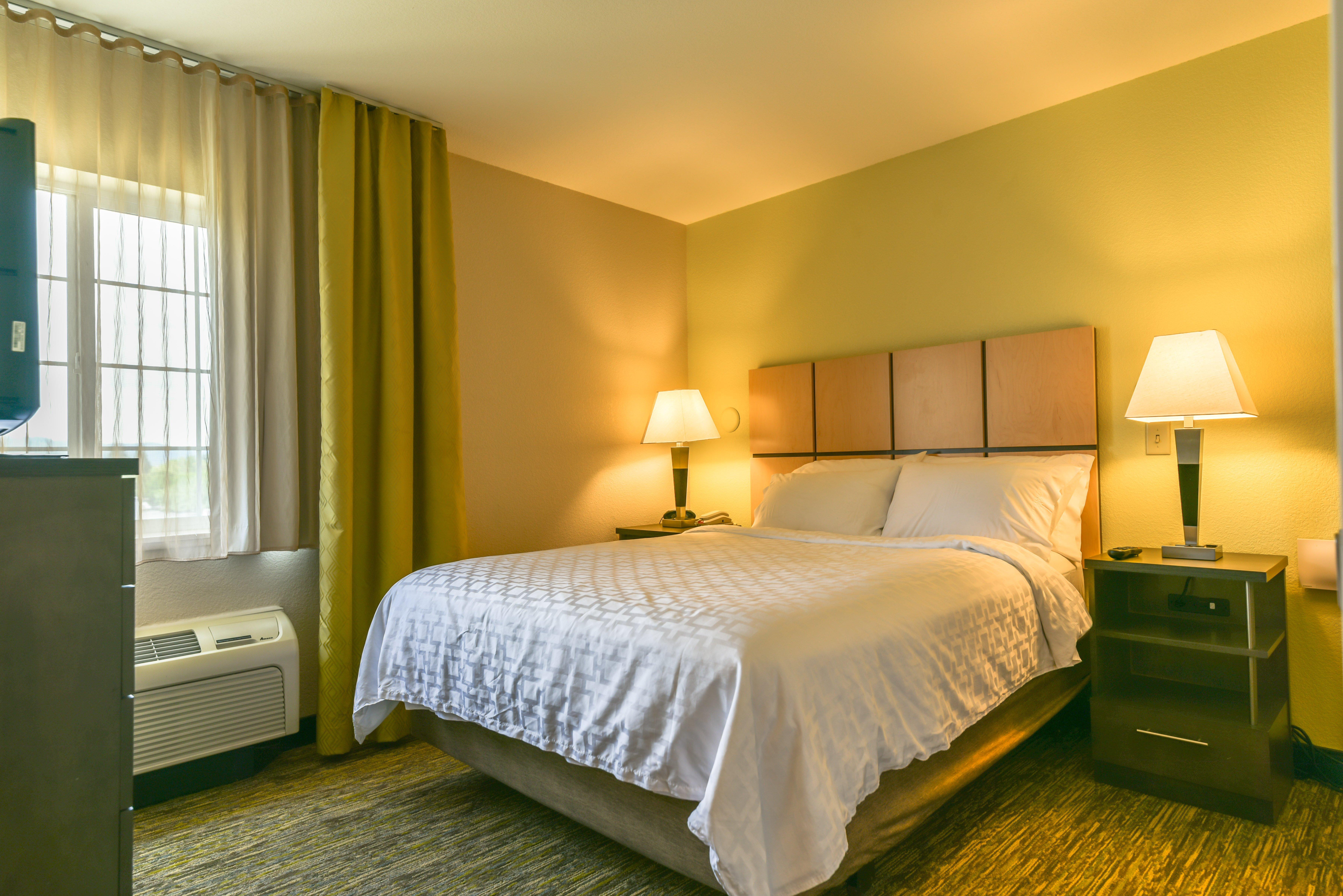 Candlewood Suites Medford By Ihg Exterior foto