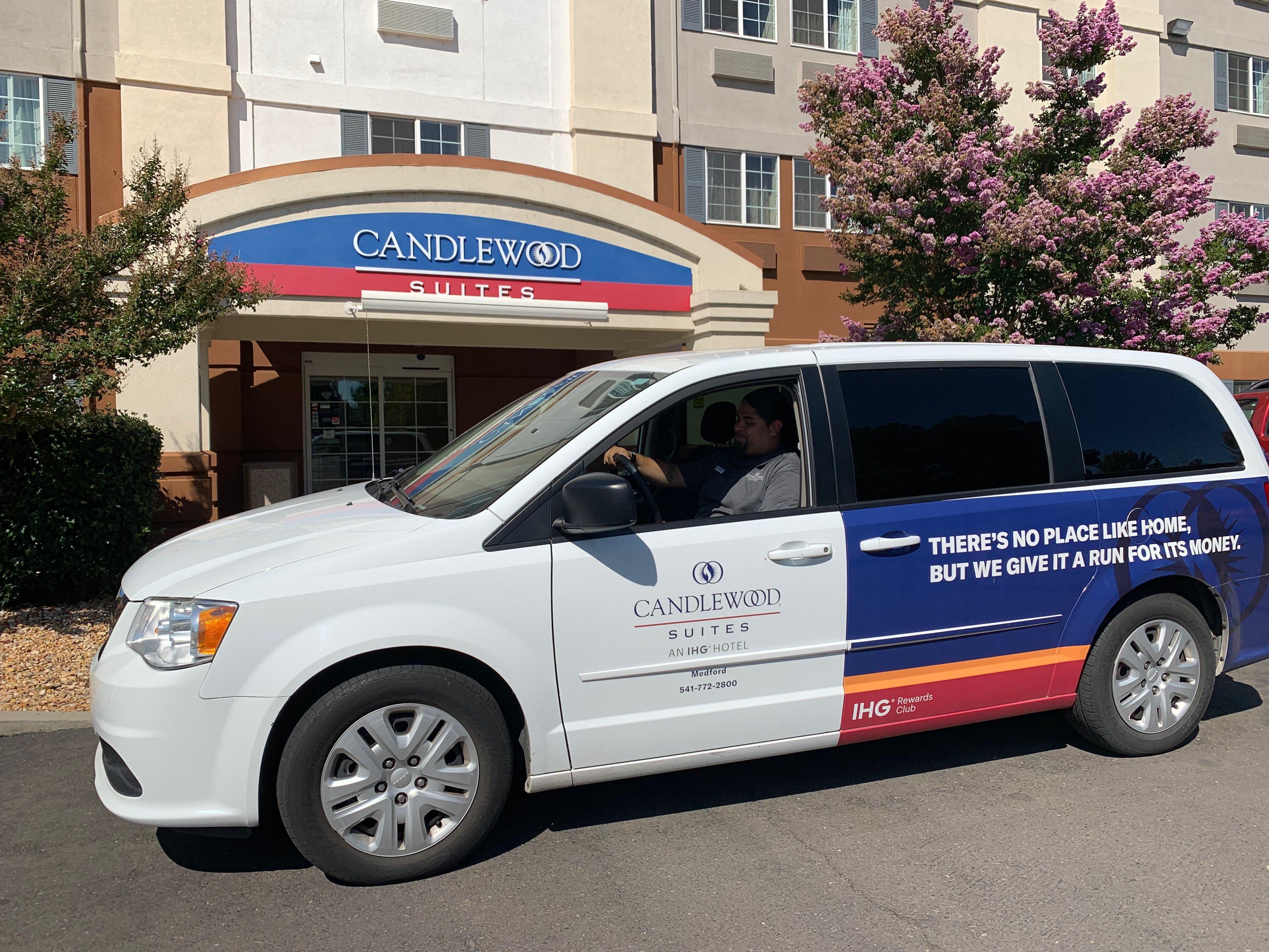 Candlewood Suites Medford By Ihg Exterior foto