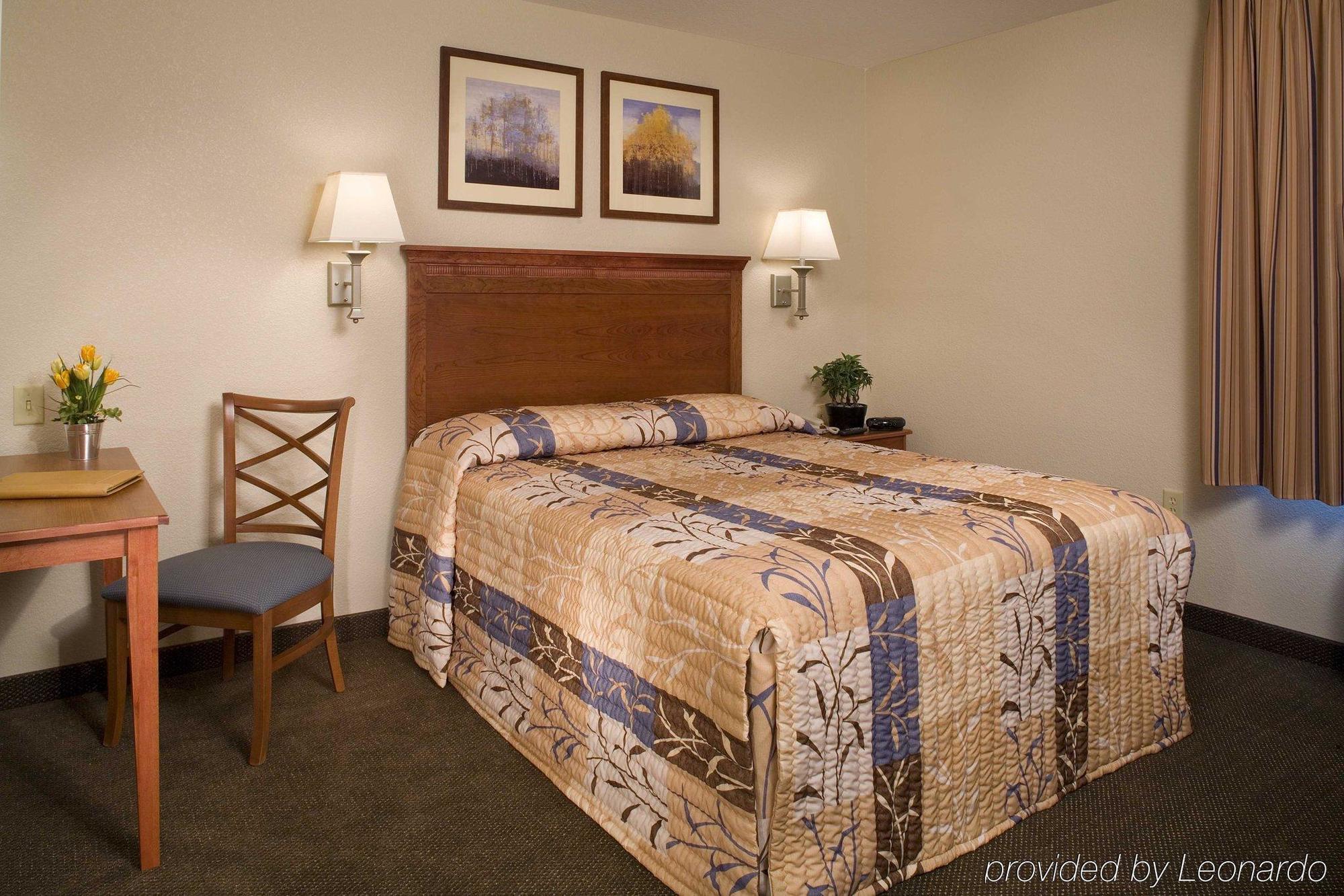 Candlewood Suites Medford By Ihg Exterior foto