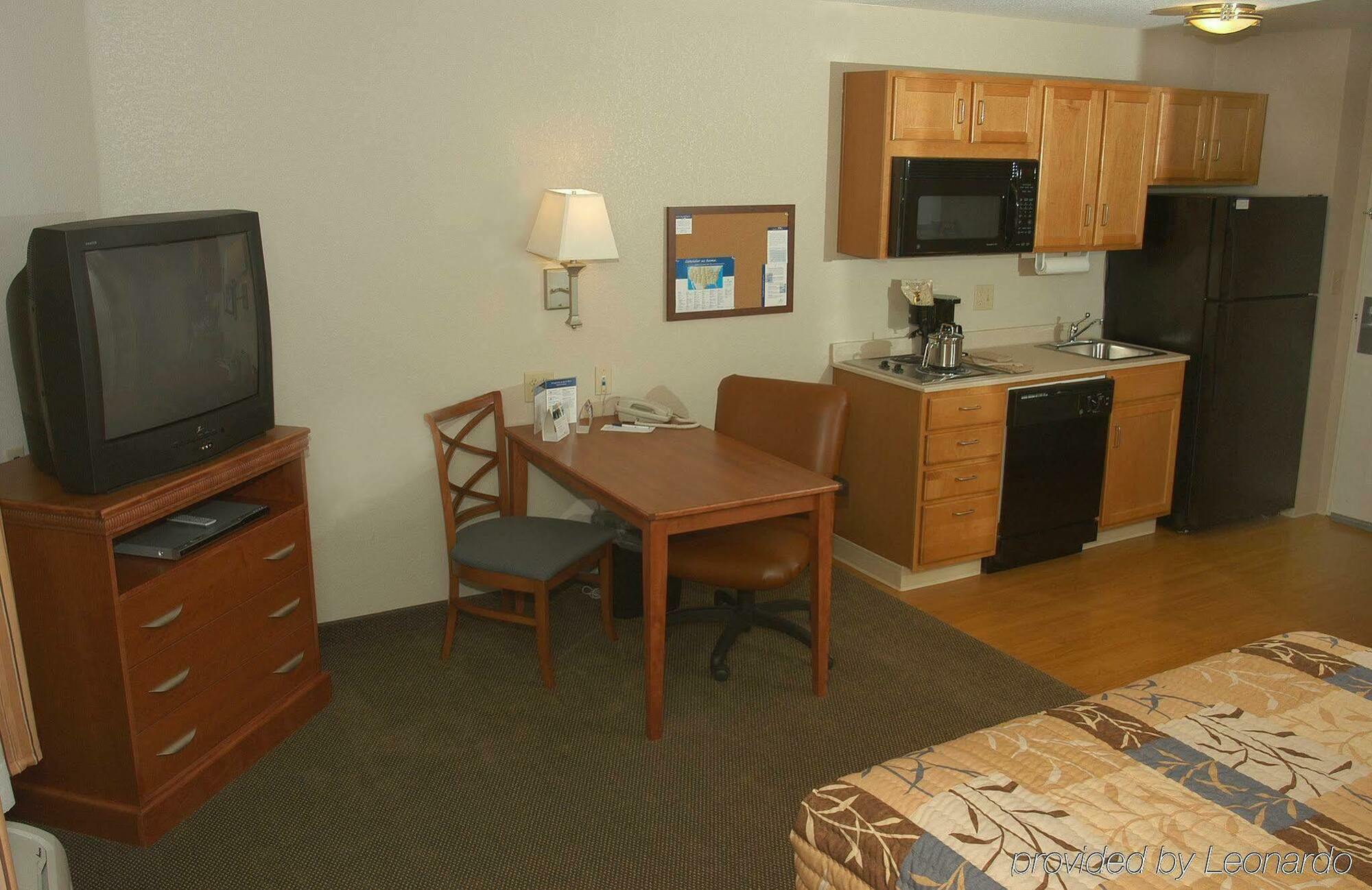 Candlewood Suites Medford By Ihg Exterior foto